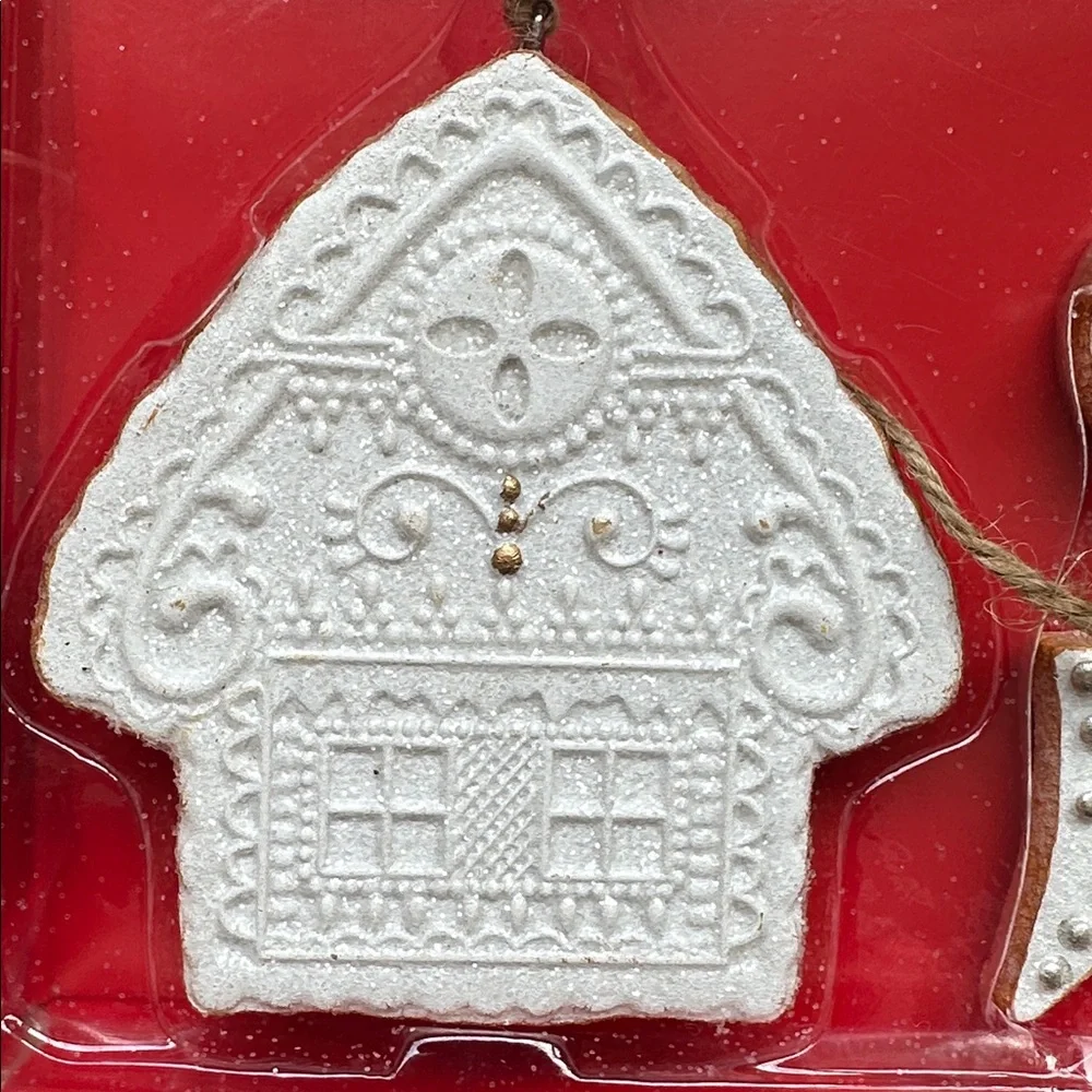 Martha Stewart White Gingerbread Garland 4 Foot Long - Resin Christmas Cookie
